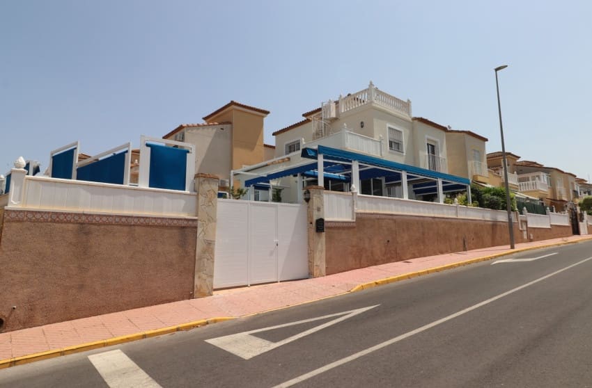 4 sypialnia Willa na sprzedaż w Algorfa z basenem - 325 000 € (Ref: 10004516)