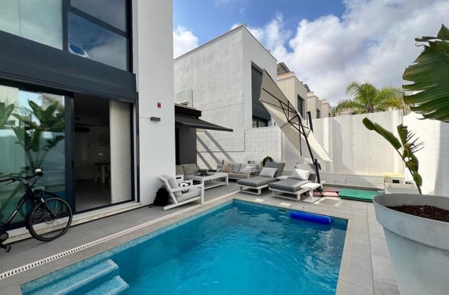 3 soveværelse Villa til salg i Villamartín - Las Filipinas, Orihuela med garage - € 395.000 (Ref: 10004518)