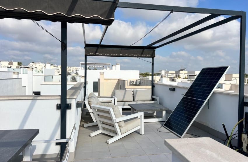 3 makuuhuone Huvila myytävänä paikassa Orihuela Costa mukana 
autotalli - 395 000 € (Ref: 10004518)