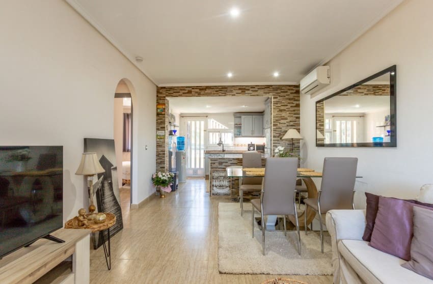 2 camera da letto Bungalow in vendita in Villamartin con piscina - 209.000 € (Rif: 10004522)