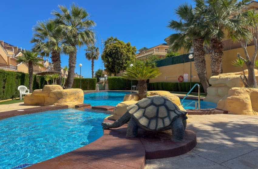 2 camera da letto Bungalow in vendita in Villamartin con piscina - 209.000 € (Rif: 10004522)