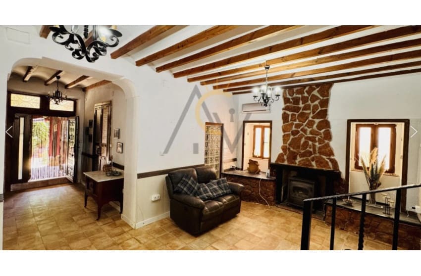 5 soverom Finca/Herregård til salgs i La Romana med svømmebasseng garasje - € 339 995 (Ref: 10004524)