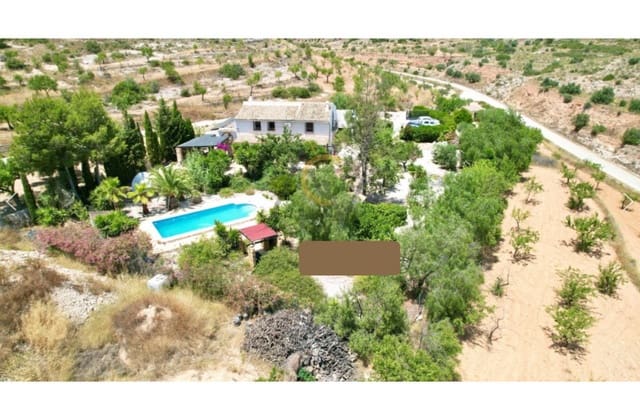 5 soverom Finca/Herregård til salgs i La Romana med svømmebasseng garasje - € 339 995 (Ref: 10004524)