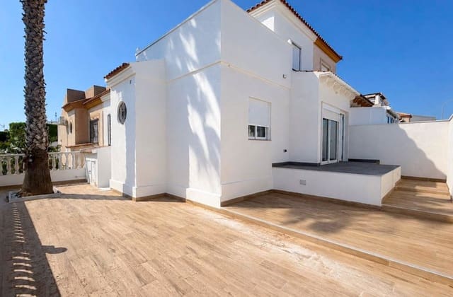 3 sovrum Hus till salu i Los Altos med pool - 239 000 € (Ref: 10007093)