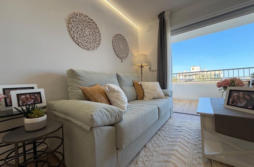 3 chambre Appartement à vendre à Punta Prima avec piscine - 259 700 € (Ref: 10027604)