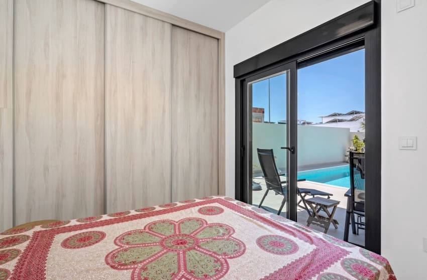3 quarto Moradia para venda em Daya Nueva - 399 900 € (Ref: 10027609)
