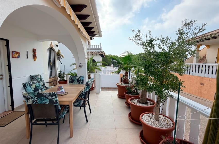 2 sypialnia Dom na sprzedaż w Orihuela Costa z basenem - 239 000 € (Ref: 10027625)