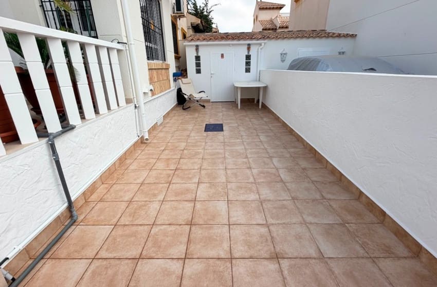 2 sypialnia Dom na sprzedaż w Orihuela Costa z basenem - 239 000 € (Ref: 10027625)