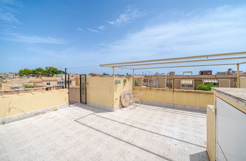 2 sypialnia Apartament na sprzedaż w Torrevieja z basenem - 129 000 € (Ref: 10027629)