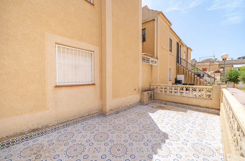 2 sypialnia Apartament na sprzedaż w Torrevieja z basenem - 129 000 € (Ref: 10027629)