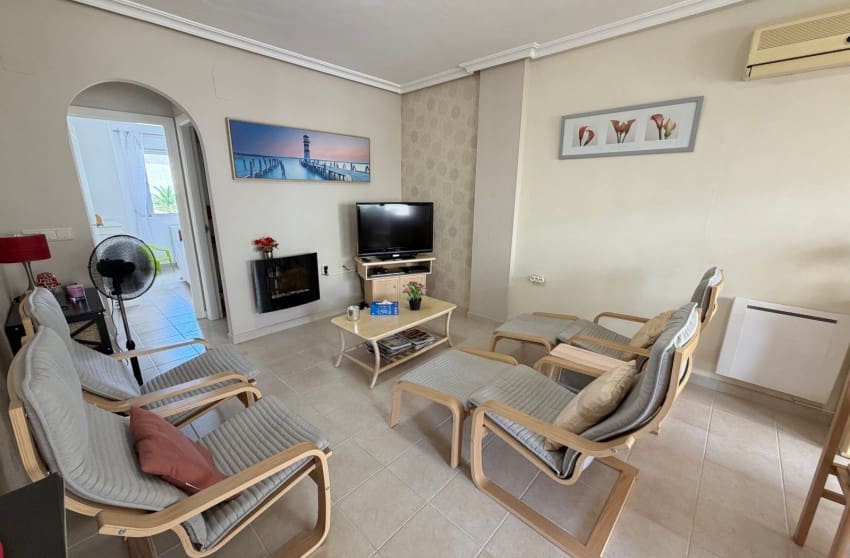 2 bedroom Apartment for sale in Jacarilla - € 129,950 (Ref: 10027630)