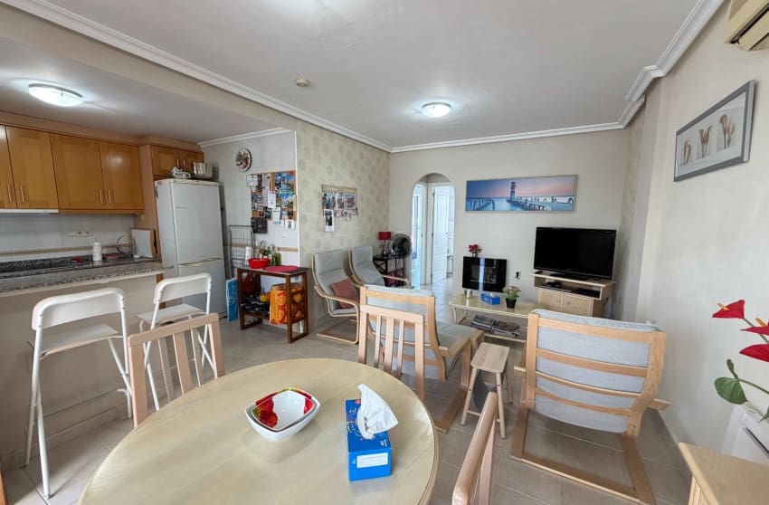 2 bedroom Apartment for sale in Jacarilla - € 129,950 (Ref: 10027630)
