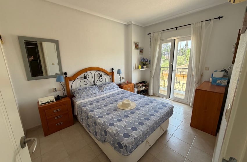 2 bedroom Apartment for sale in Jacarilla - € 129,950 (Ref: 10027630)