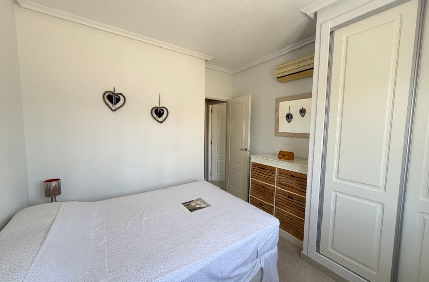 2 bedroom Apartment for sale in Jacarilla - € 129,950 (Ref: 10027630)