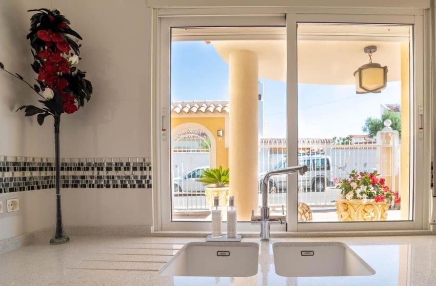 4 chambre Villa/Maison à vendre à San Miguel de Salinas avec piscine - 799 000 € (Ref: 10027631)