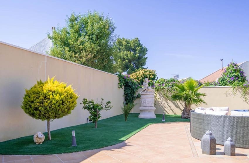 4 chambre Villa/Maison à vendre à San Miguel de Salinas avec piscine - 799 000 € (Ref: 10027631)