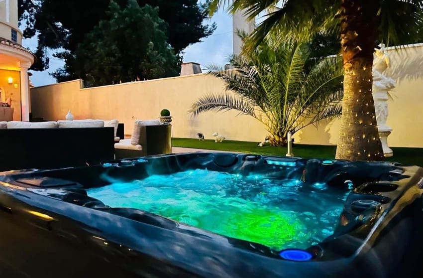 4 chambre Villa/Maison à vendre à San Miguel de Salinas avec piscine - 799 000 € (Ref: 10027631)