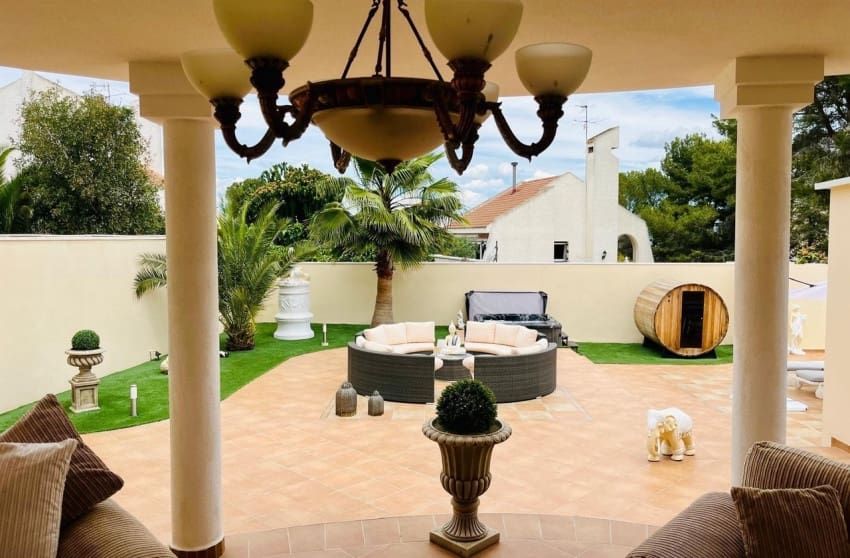4 chambre Villa/Maison à vendre à San Miguel de Salinas avec piscine - 799 000 € (Ref: 10027631)