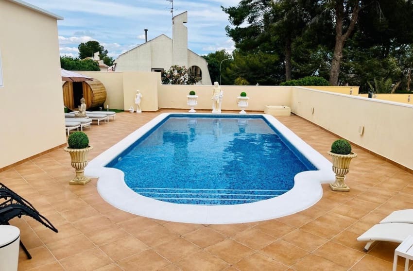 4 chambre Villa/Maison à vendre à San Miguel de Salinas avec piscine - 799 000 € (Ref: 10027631)