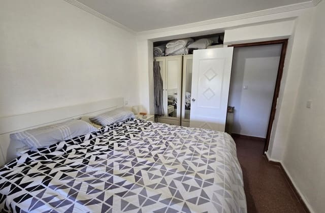 6 Zimmer Villa zu verkaufen in Sax mit Pool - 275.000 € (Ref: 10027633)