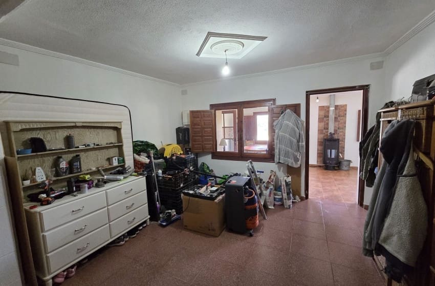 6 makuuhuone Huvila myytävänä paikassa Sax mukana uima-altaan - 275 000 € (Ref: 10027633)