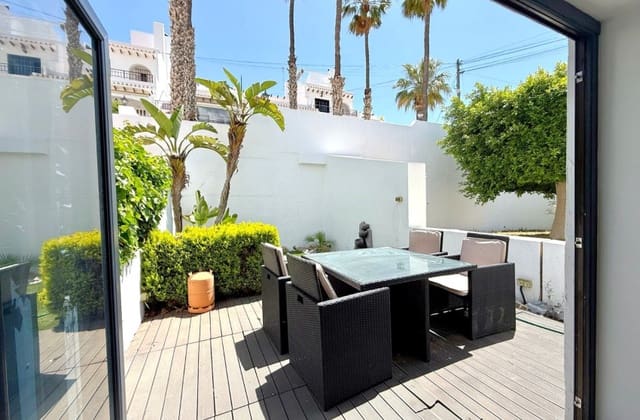 3 soveværelse Byhus til salg i Villamartin, Orihuela med swimmingpool - € 265.000 (Ref: 10027634)