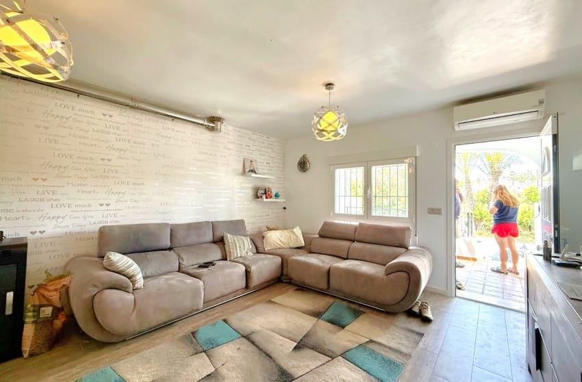 3 sovrum Hus till salu i Villamartin med pool - 265 000 € (Ref: 10027634)