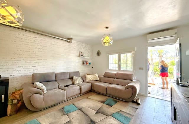 3 soveværelse Byhus til salg i Villamartin, Orihuela med swimmingpool - € 265.000 (Ref: 10027634)