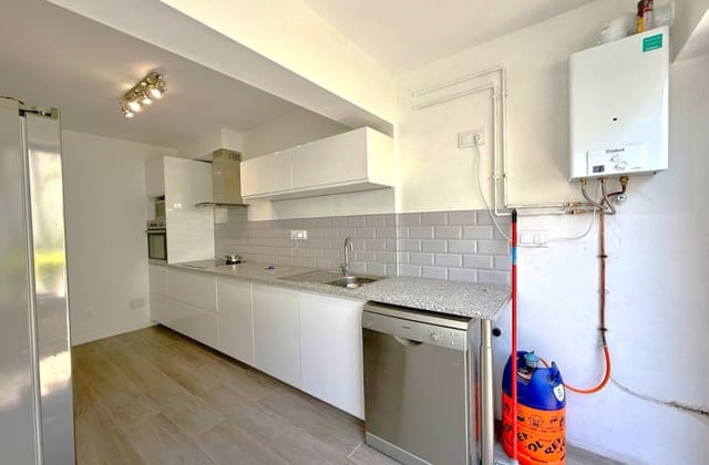 3 soveværelse Byhus til salg i Villamartin, Orihuela med swimmingpool - € 265.000 (Ref: 10027634)