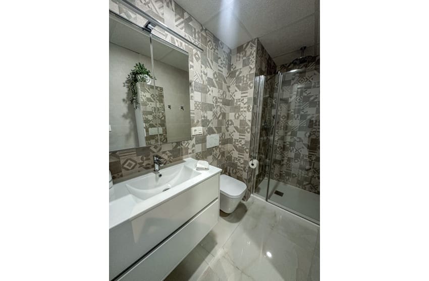 3 bedroom Penthouse for sale in Torrevieja with pool - € 285,000 (Ref: 10027635)