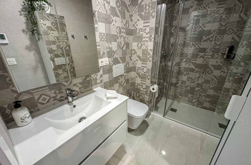 3 bedroom Penthouse for sale in Torrevieja with pool - € 285,000 (Ref: 10027635)
