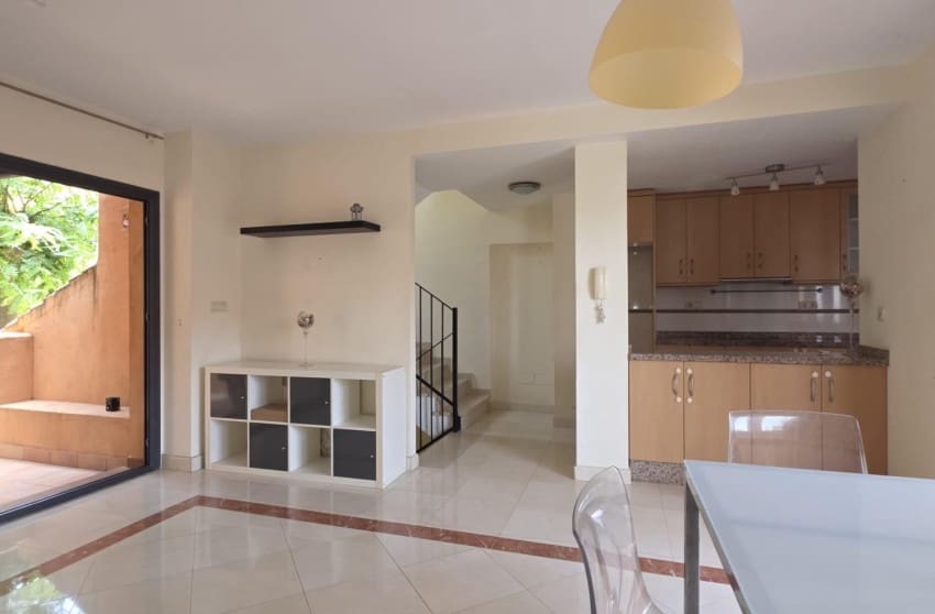 4 sovrum Hus till salu i Filipinas med pool - 299 900 € (Ref: 10027636)