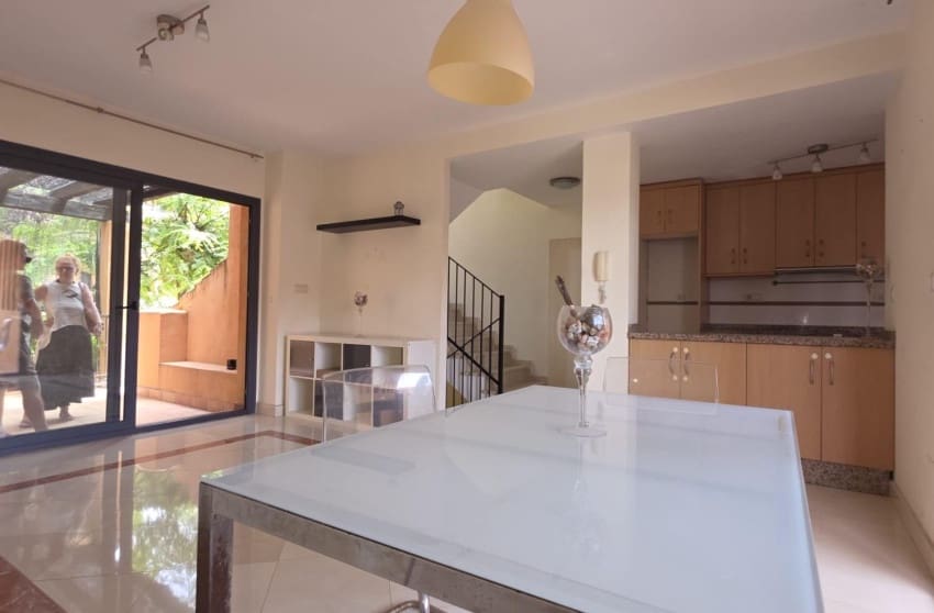 4 sovrum Hus till salu i Filipinas med pool - 299 900 € (Ref: 10027636)