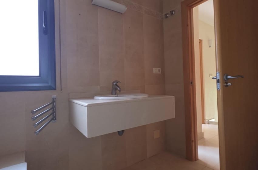 4 sovrum Hus till salu i Filipinas med pool - 299 900 € (Ref: 10027636)