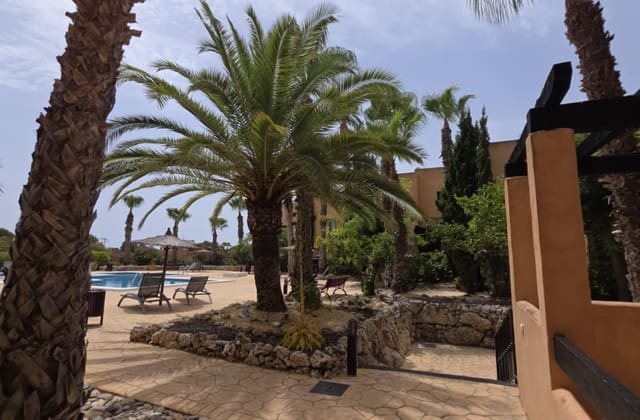 4 soveværelse Byhus til salg i Las Filipinas med swimmingpool - € 299.900 (Ref: 10027636)