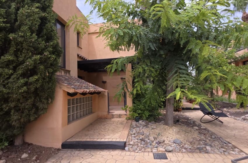 4 sovrum Hus till salu i Filipinas med pool - 299 900 € (Ref: 10027636)