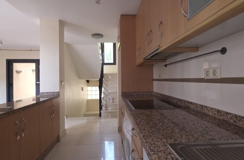 4 sovrum Hus till salu i Filipinas med pool - 299 900 € (Ref: 10027636)