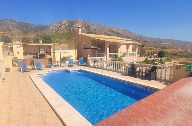 Chalet de 3 habitaciones en La Romana en venta con piscina garaje - 289.999 € (Ref: 10088770)