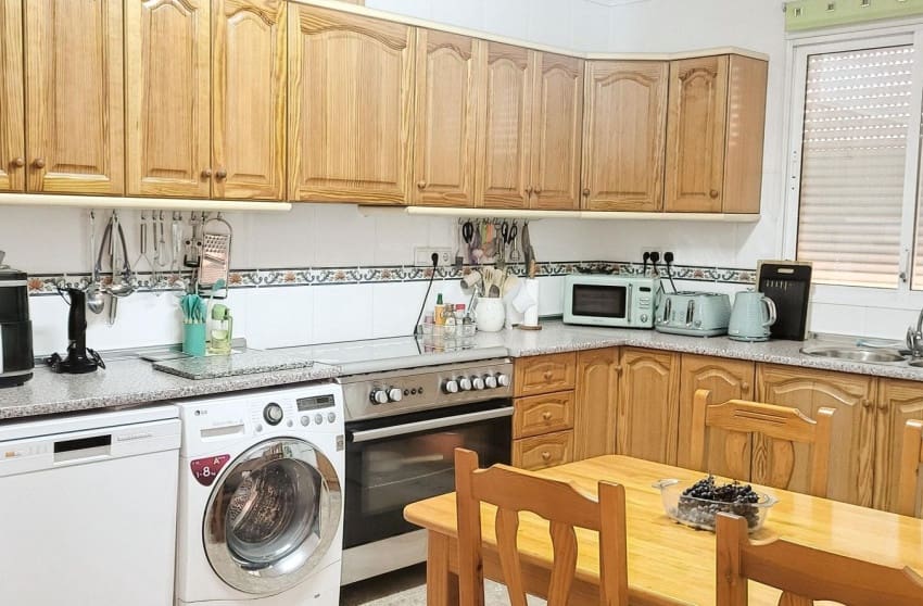 Chalet de 3 habitaciones en La Romana en venta con piscina garaje - 289.999 € (Ref: 10088770)