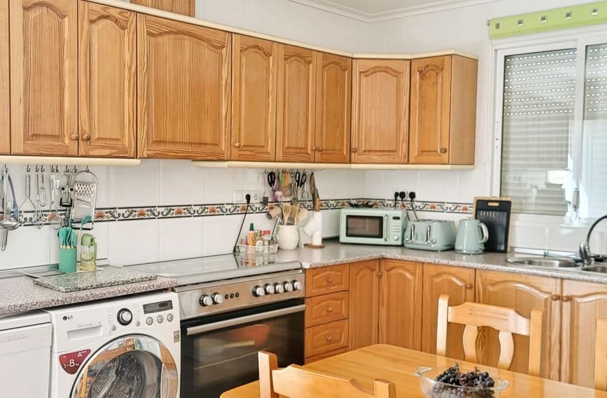 Chalet de 3 habitaciones en La Romana en venta con piscina garaje - 289.999 € (Ref: 10088770)