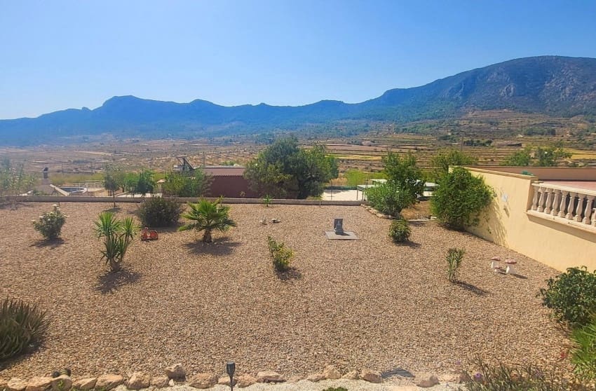 Chalet de 3 habitaciones en La Romana en venta con piscina garaje - 289.999 € (Ref: 10088770)