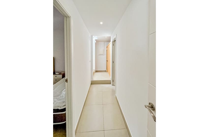 4 Zimmer Villa zu verkaufen in Montebello mit Pool Garage - 580.000 € (Ref: 10088773)