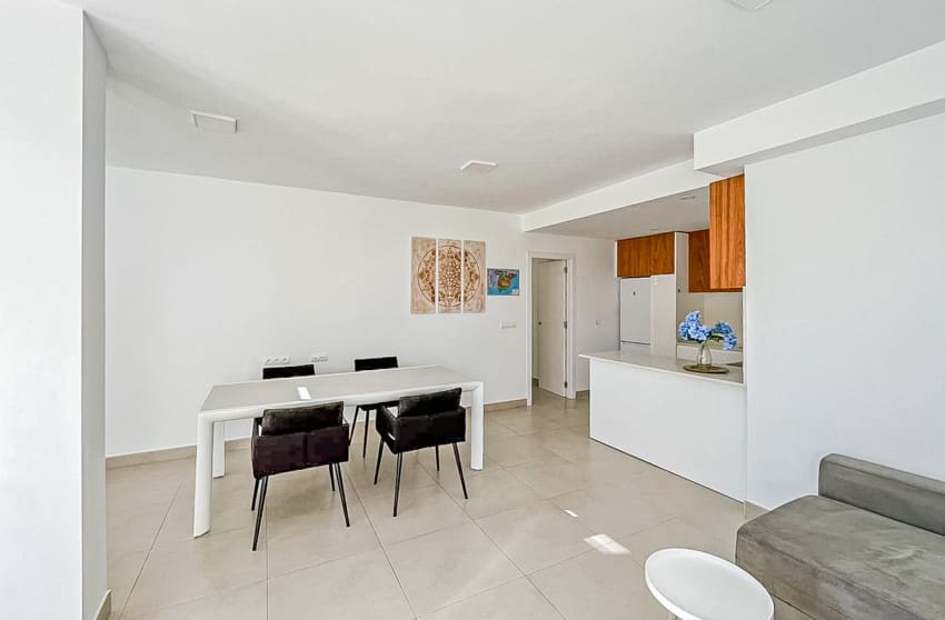 4 Zimmer Villa zu verkaufen in Montebello mit Pool Garage - 580.000 € (Ref: 10088773)