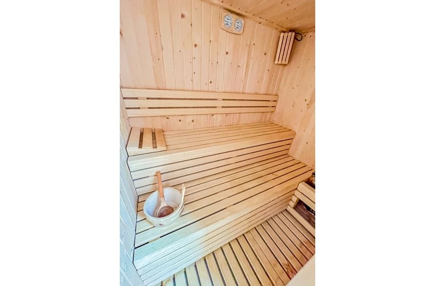 4 Zimmer Villa zu verkaufen in Montebello mit Pool Garage - 580.000 € (Ref: 10088773)