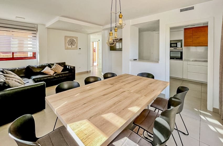 4 Zimmer Villa zu verkaufen in Montebello mit Pool Garage - 580.000 € (Ref: 10088773)