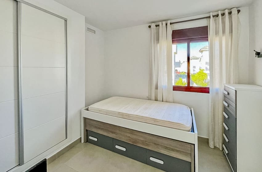4 Zimmer Villa zu verkaufen in Montebello mit Pool Garage - 580.000 € (Ref: 10088773)