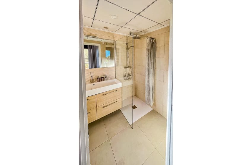 4 Zimmer Villa zu verkaufen in Montebello mit Pool Garage - 580.000 € (Ref: 10088773)