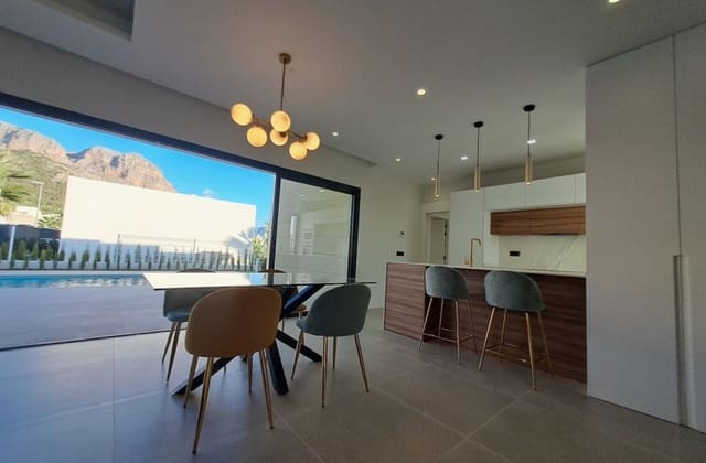 3 slaapkamer Villa te koop in Polop met zwembad - € 549.000 (Ref: 10088774)