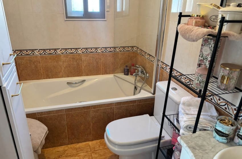 2 bedroom Villa for sale in El Raso with pool - € 299,500 (Ref: 10088775)