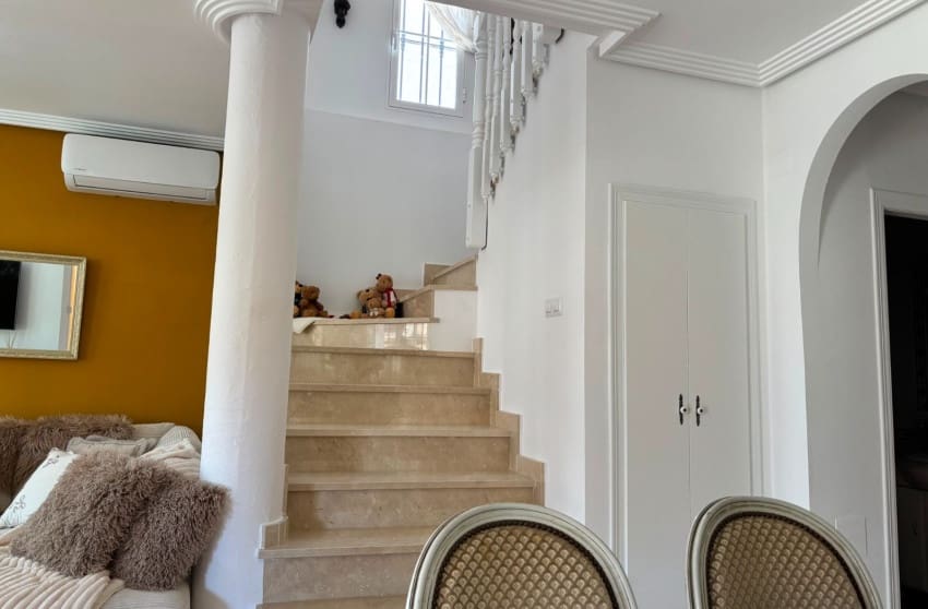 2 bedroom Villa for sale in El Raso with pool - € 299,500 (Ref: 10088775)